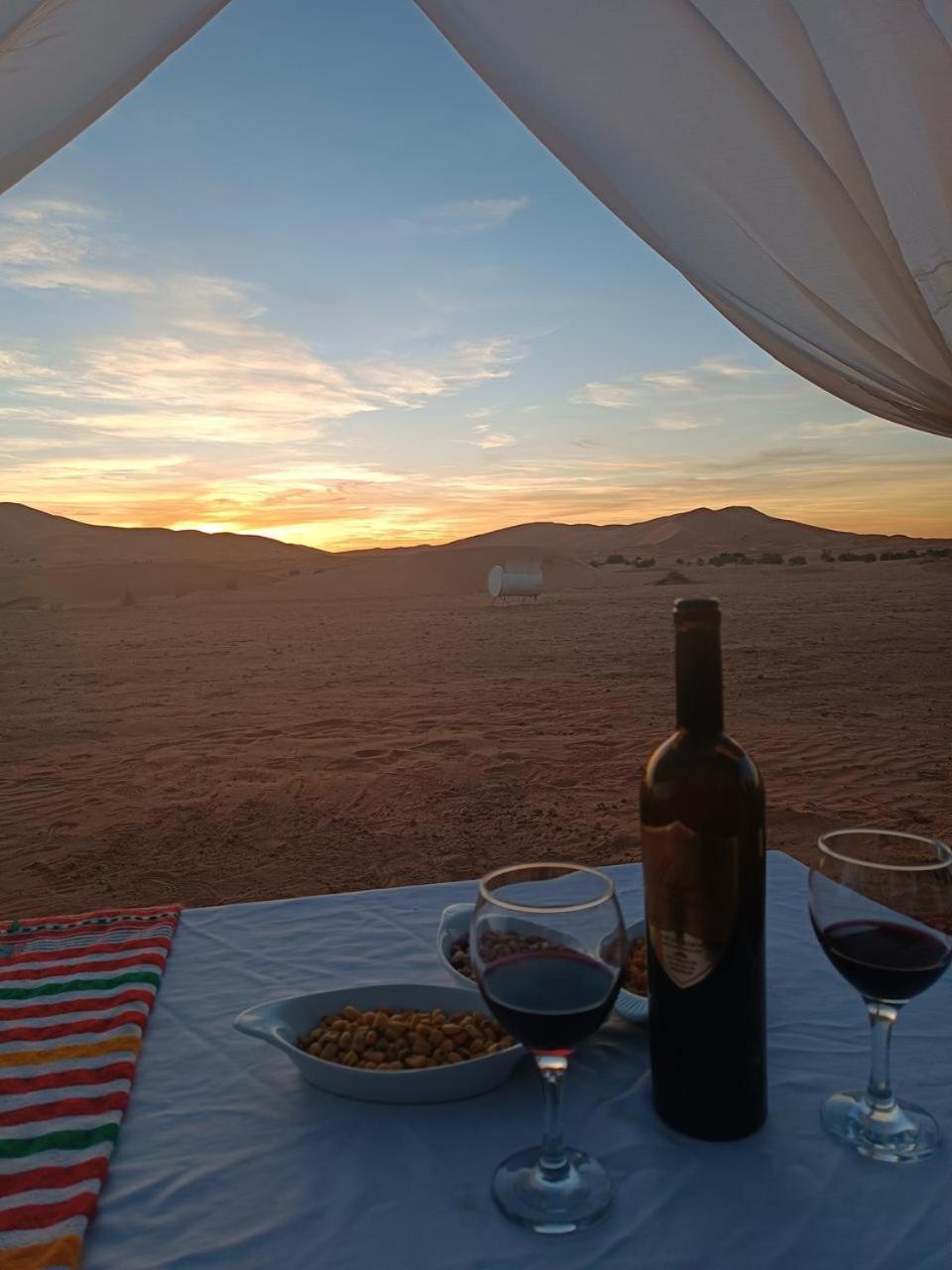 Merzouga Traditional Luxury Camp 外观 照片